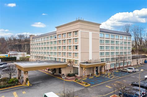 Fort Lee NJ Hotels